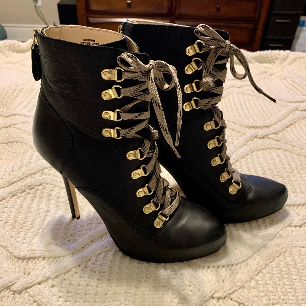 Boutique 9 Black Lace Up Boots size 8.5 style Barrow NEW - Picture 5 of 7